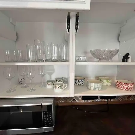 Entire Private House With Large Yard Apartman *